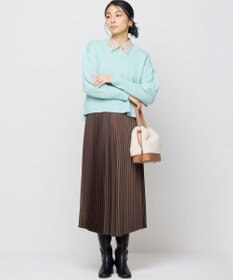 組曲 レザーライクサテン プリーツスカート