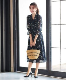 Tiaclasse L 【洗える】程良い透け感のプリントボウタイワンピース