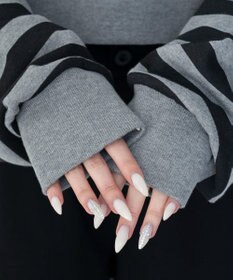 WEGO グラフィックオフショルショートスウェット