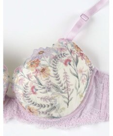 une nana cool バックスタイルまでかわいい Steppe Flower ワイヤーブラ