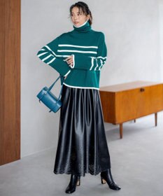 23区 【洗える】フェイクレザーパンチング フレアスカート