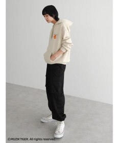 Green Parks ムジークタイガー／裏起毛刺しゅうフーディー