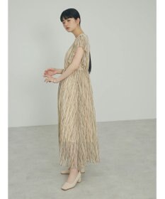 Green Parks ａ．肩フリルプリントワンピース