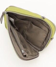 Y'SACCS ナイロン×リサイクルレザー　コンビマルチポシェット