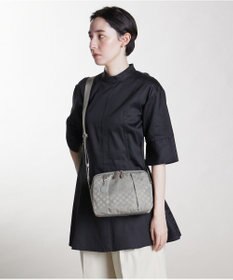 Y'SACCS 【ムック本掲載】Polka Dots スクエアポシェット