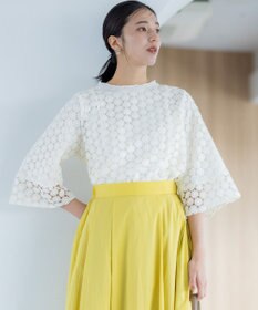 組曲 S 【WEB限定】フラワーレース袖フレア ブラウス