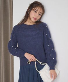 Feroux 【洗える】パールスリーブ ケーブルニット