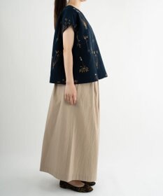 muuc ボタニカル刺繍ゆったりプルオーバー〈国産・綿100%天然素材〉〈フリーサイズ〉〈3シーズン〉〈繊細な草花刺繍・大人ナチュラル上質服〉