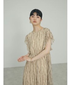 Green Parks ａ．肩フリルプリントワンピース