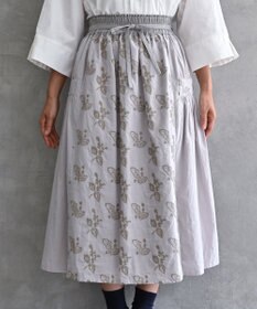 muuc 〈コットン100%〉〈綿ローン生地〉〈ふんわり柔らかな肌触り〉梅小花刺繍 ギャザースカート