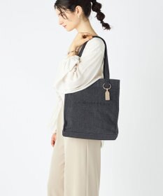 LA BAGAGERIE チャーム付きデニムバッグ Mサイズ