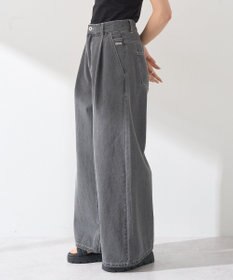 earth music&ecology ワンポイントロゴ刺繍デニムパンツ