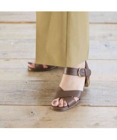 ing <ing>【WEB限定】ストラップクロスサンダル