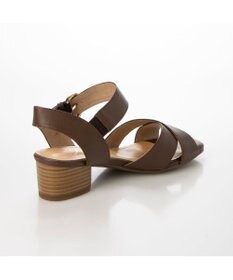 ing <ing>【WEB限定】ストラップクロスサンダル