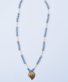 monshiro ハナミズキリーフネックレス