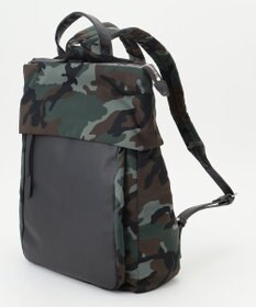 Y'SACCS ナイロン牛革リュック