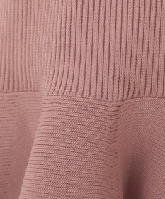 Green Parks ・ｓｗｉｎｇ　ｂｙ　ハートネックペプラムニット