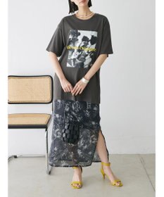 Green Parks レトロフラワーロゴ入りプリントＴシャツ