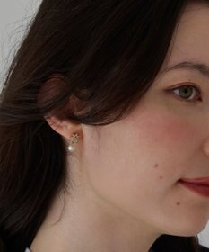 Phoebe クリスタルペタルパールピアス