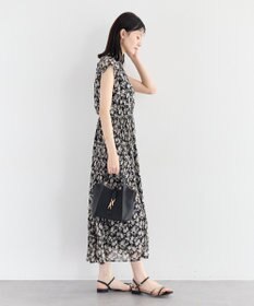 YECCA VECCA 花柄プリーツワンピース
