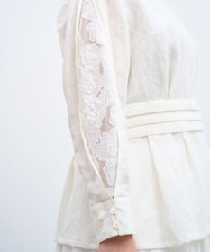 muuc 〈高品質ベルギーリネン100%〉〈通年着られる〉カットジャカード生地デザイン袖 クラシカルシルエットのブラウス