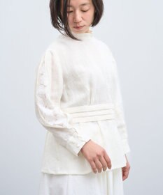 muuc 〈高品質ベルギーリネン100%〉〈通年着られる〉カットジャカード生地デザイン袖 クラシカルシルエットのブラウス