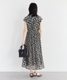YECCA VECCA 花柄プリーツワンピース