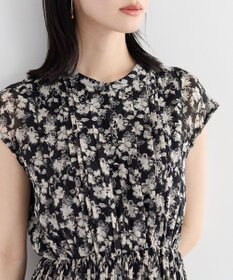 YECCA VECCA 花柄プリーツワンピース