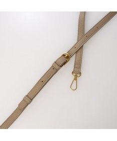 UNBILLION カシュカシュ cachecache / 1枚革風ショルダーベルト付ディテールトート