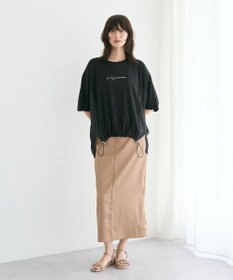 YECCA VECCA 裾ドロストデザインロゴTee