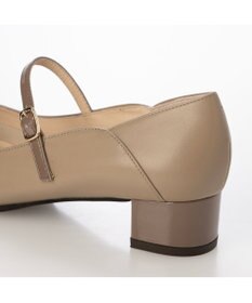 Riz raffinee <Riz raffinee>アーモンドトゥストラップパンプス