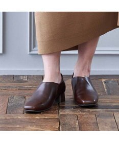 ing <ing>【WEB限定】【サスティナブルシリーズ】甲深デザインパンプス