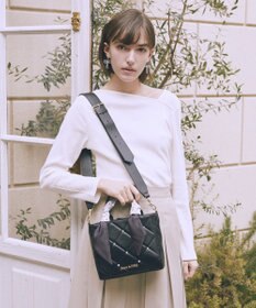 Maison de FLEUR スカーフ付きパールキルティングトートバッグ