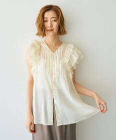 YECCA VECCA ラッフルVネックブラウス