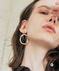 YECCA VECCA オーバルフープピアス