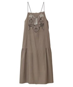 Green Parks ■ＥＳＣＡＲ　フロントレースキャミワンピース