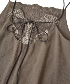 Green Parks ■ＥＳＣＡＲ　フロントレースキャミワンピース