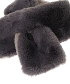 Green Parks リバーシブルフェイクファーティペット