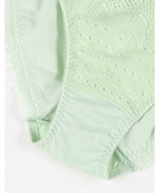 une nana cool it rains ショーツ