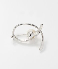 Phoebe クロスカーブパールビジューブローチ　シルバー