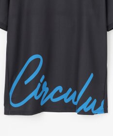 PW CIRCULUS 【吸水速乾 / 伸縮性抜群】【MEN】筆記体ロゴ COOLベンチレーションモック T