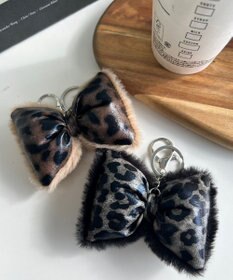 WEGO レオパードPUリボンファーキーホルダー