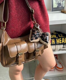 WEGO レオパードPUリボンファーキーホルダー