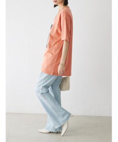 Green Parks レトロフラワーロゴ入りプリントＴシャツ