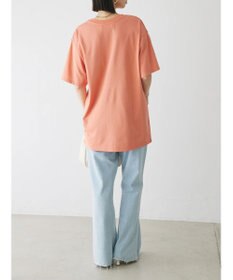 Green Parks レトロフラワーロゴ入りプリントＴシャツ