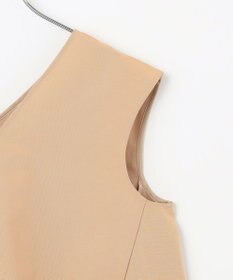 #Newans 【金子綾さんインスタライブご紹介アイテム】〈小柄さんにお勧め〉フリルヘムジレブラウス