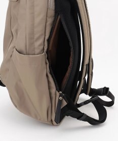 LA BAGAGERIE 【maison vert】 【撥水・多収納】撥水ナイロン多収納バックパック