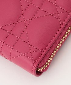 LA BAGAGERIE シープキルティング　ラウンドウォレット