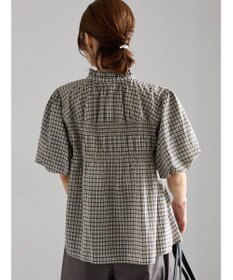 Te chichi スタンドフリル5分袖シャーリングブラウス