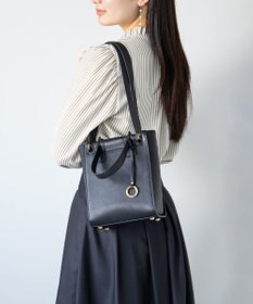 組曲 2WAYハンドルスクエアショルダー バッグ Mini